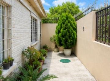 Casa de 3 habitaciones, Monterrey · Casa en Venta en Mitras Nortes Excelente Estado