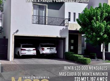 Casa de 3 habitaciones, Chihuahua · Casa en Renta en Zona Valles Frente a Parque con Celdas Solares
