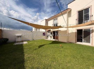 Casa de 3 habitaciones, Querétaro · Cumbres de Lago - Casa 3 Recámaras Estudio/ Sala Tv con Jardín de 120 m²