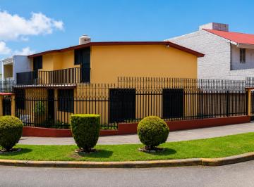 Casa de 5 habitaciones, Naucalpan de Juárez · Venta de Casa en La Colonia Ciudad Satelite en Naucalpan de Juarez en El Estado de Mexico
