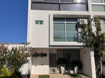 Casa en condominio de 5 habitaciones, Zapopan · Casa en Venta en Natura Bosque Residencial Zapopan | Roof Garden
