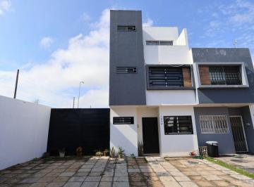 Casa en condominio · 105m² · 3 Recámaras · 3 Estacionamientos · Casa en Venta, Altaluz Residencial Carr. a Colotlan