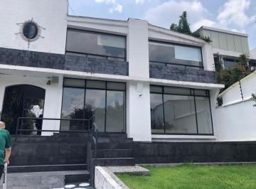 Casa de 4 habitaciones, Naucalpan de Juárez · Venta de Casa con 4 Recámaras en Venta en Lomas de Tecamachalco