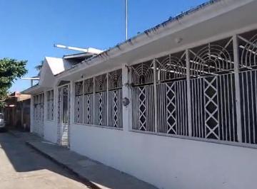 Casa de 3 habitaciones, Tonalá · Hermosa Casota en Venta Urge Venderla y Se Aceptan Ofertas