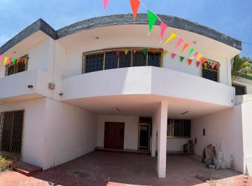 Casa de 5 habitaciones, Zapopan · Casa en Jardines de San Ignacio Cerca de La Glorieta Chapalita