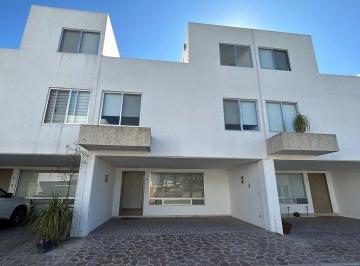54c6308fad50aff9cf53ca27b02ff22e6860975fb5d875df885c1f3f13650538 · Oportunidad de Casa en Venta o Renta