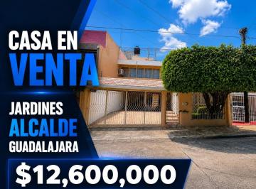 Casa de 7 habitaciones, Guadalajara · Propiedad en Venta en Guadalajara, Jalisco (Jardines Alcalde)