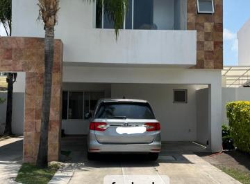 Casa en condominio de 4 habitaciones, Querétaro · Amplia Casa en Juriquilla Santa Fé