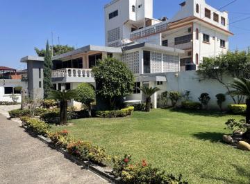 Casa uso de suelo de 6 habitaciones, Poza Rica de Hidalgo · Venta de Propiedad Para Inversión