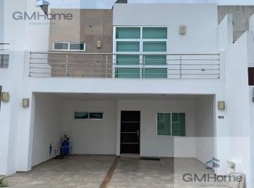 Casa · 210m² · 3 Recámaras · 2 Estacionamientos · Casa en Real del Valle, Coto 14