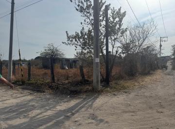 Terreno / Lote de 3 habitaciones, Cuernavaca · Amplia Propiedad con Más de 1,100 m² de Terreno en Cuernavaca