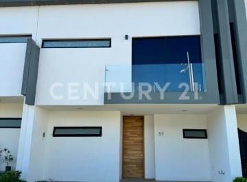 Departamento · 119m² · 3 Recámaras · 2 Estacionamientos · Casa en Renta en Bosques de Santa Anita, Tlajomulco de Zúñiga.