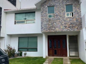 Casa de 3 habitaciones, Pachuca · Casa en Renta en Zona Plateada