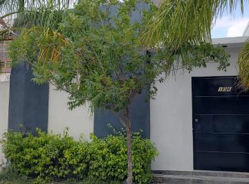 Casa de 3 habitaciones, Apodaca · Casa en Renta con Ubicacion Privilegiada