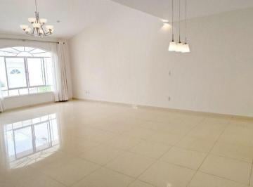 Casa de 3 habitaciones, Querétaro · Casa Venta Milenio Lll 3 Rec Pb 4 Baño 3 Est Balcón Bodega Terraza Patio Cisterna 1 Nivel Crédito