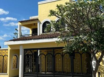 1 · Casa de 4 Recámaras en Venta en Pinos del Norte