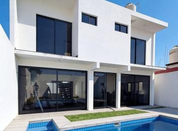 Casa · 160m² · 4 Recámaras · 1 Estacionamiento · Casa - Cuautla