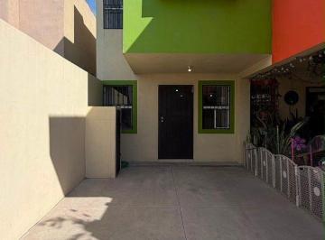 2c2f12a6da34b760ad79ccd797b2579529c16c5d53f21b9bdc39edf9f7b8c972 · Asi Casa en Renta en Fraccionamiento Villas de Alcázar