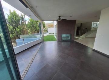 Casa de 4 habitaciones, Zapopan · Casa en Coto con Vista Panorámica