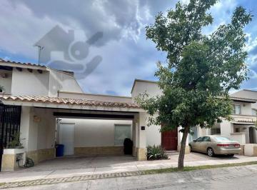 Casa en condominio de 3 habitaciones, León · Mayorazgo La Rioja, Casa de Venta