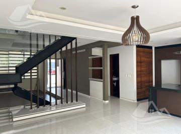 Casa · 160m² · 3 Recámaras · 2 Estacionamientos · Casa en Renta en Aqua Cancun