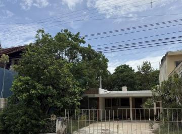 1 · Casa en Venta a 3 Cuadras de Paseo de Montejo