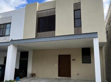 Casa · 150m² · 3 Recámaras · 2 Estacionamientos · Casa en Renta en Arbolada
