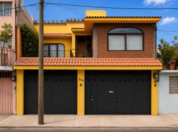 Casa de 4 habitaciones, Iztacalco · Casa de 193 m² con 4 Recámaras en Venta en Nueva Santa Anita, Iztacalco, Cdmx.