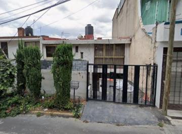 Casa de 3 habitaciones, Naucalpan de Juárez · Casa de 160 m² con 3 Recámaras en Venta en Ciudad Brisa