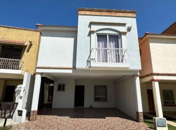 Casa de 3 habitaciones, Saltillo · Casa Amueblada en Renta en Hacienda El Cortijo