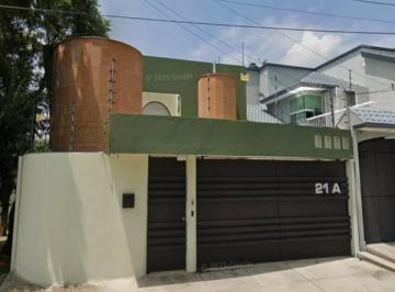 Casa de 4 habitaciones, Naucalpan de Juárez · Casa en Venta en en Ciudad Satelite, Naucalpan de Juarez, Edomex