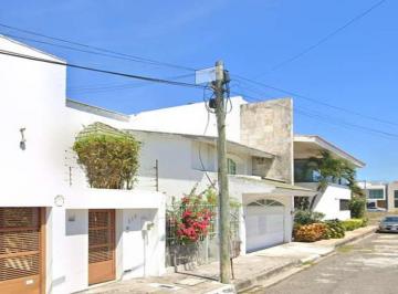 Casa de 4 habitaciones, Boca del Río · Casa en Venta en Veracruz