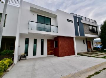 Casa · 186m² · 3 Recámaras · 2 Estacionamientos · Casa Enventa El Fortín