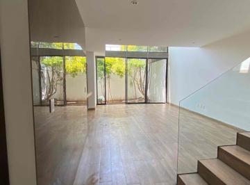 Casa · 212m² · 3 Recámaras · 2 Estacionamientos · Casa en Renta en Lomas de Punta del Este