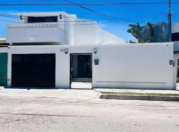 1 · Casa en Venta Al Norte de Mérida – Totalmente Amueblada