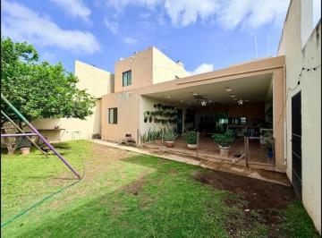 1 · Casa en Esquina, Amplio Terrena en Dzitya, Venta