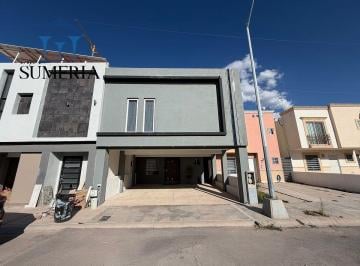 8700f4ae7e4ec28ea8197b0258e7d9778f65bfed50fe7462579b839dbf60940c · Bonita Casa en Venta en Monteverde