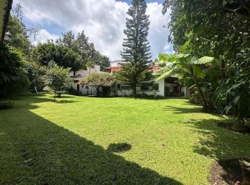 1 · Casa en Zona Norte de Cuernavaca en Real de Tetela | Residencia Colonial Moderna de Autor