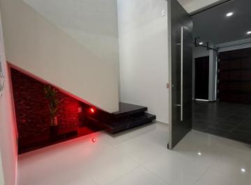 Casa · 200m² · 3 Recámaras · 2 Estacionamientos · Casa en Venta