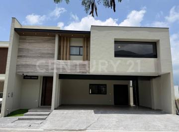 Casa · 405m² · 3 Recámaras · 3 Estacionamientos · Casa en Venta en Mandalas Residencial