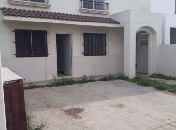 Casa de 2 habitaciones, García · Casa en Venta en Mitras Poniente Sector Salvatierra, Garcia