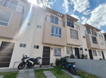 Casa en condominio de 3 habitaciones, Zinacantepec · Casa en Venta en Fraccionamiento Bosques del Nevado, Zinacantepec Estado de México.