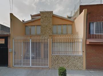 Casa de 4 habitaciones, Iztapalapa · Casa en Venta en Iztapalapa, Cdmx