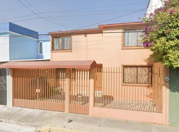 Casa de 4 habitaciones, Ecatepec de Morelos · Casa en Venta en Bosques de Ecatepec, Ecatepec de Morelos, Méx.