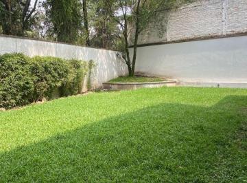 Casa en condominio de 4 habitaciones, Huixquilucan · Casa en Venta en Privada con Terraza y Jardín.