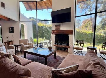 Casa en condominio de 4 habitaciones, Valle de Bravo · Casa en Condominio en Venta en Avándaro