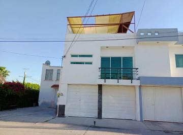 Casa de 4 habitaciones, Celaya · Hermosa Casa en Venta en Celaya Guanajuato
