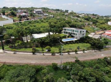 Casa de 4 habitaciones, Tlajomulco de Zúñiga · Residencia de Lujo con Jardin Terraza y Alberca