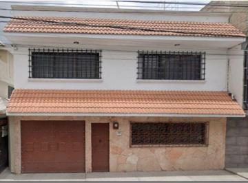 Casa de 3 habitaciones, Nezahualcóyotl · ¡Excelente Oportunidad! Casa en Venta en Nezahualcoyotl, Muy por Debajo del Costo Comercial!