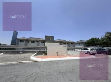 Departamento · 180m² · 2 Recámaras · 2 Estacionamientos · Departamento en Venta San Pedro Garza Garcia Privanzas